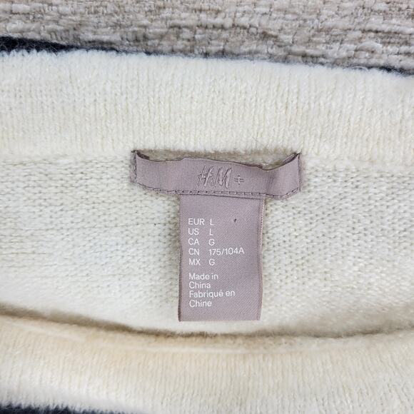 H&M Festive Reindeer Sweater Womens L White Off The Shoulder Holiday Christmas - Picture 8 of 16